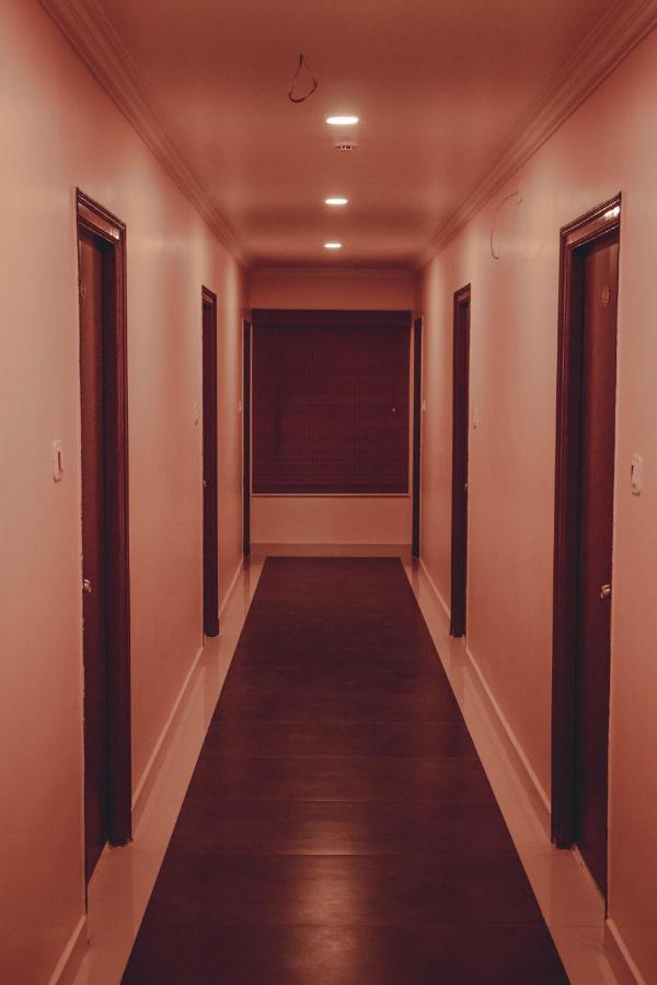 Hotel Mountview Comforts Tirupati Buitenkant foto