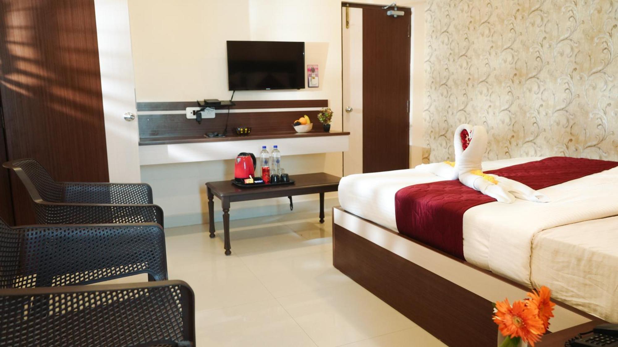 Hotel Mountview Comforts Tirupati Buitenkant foto
