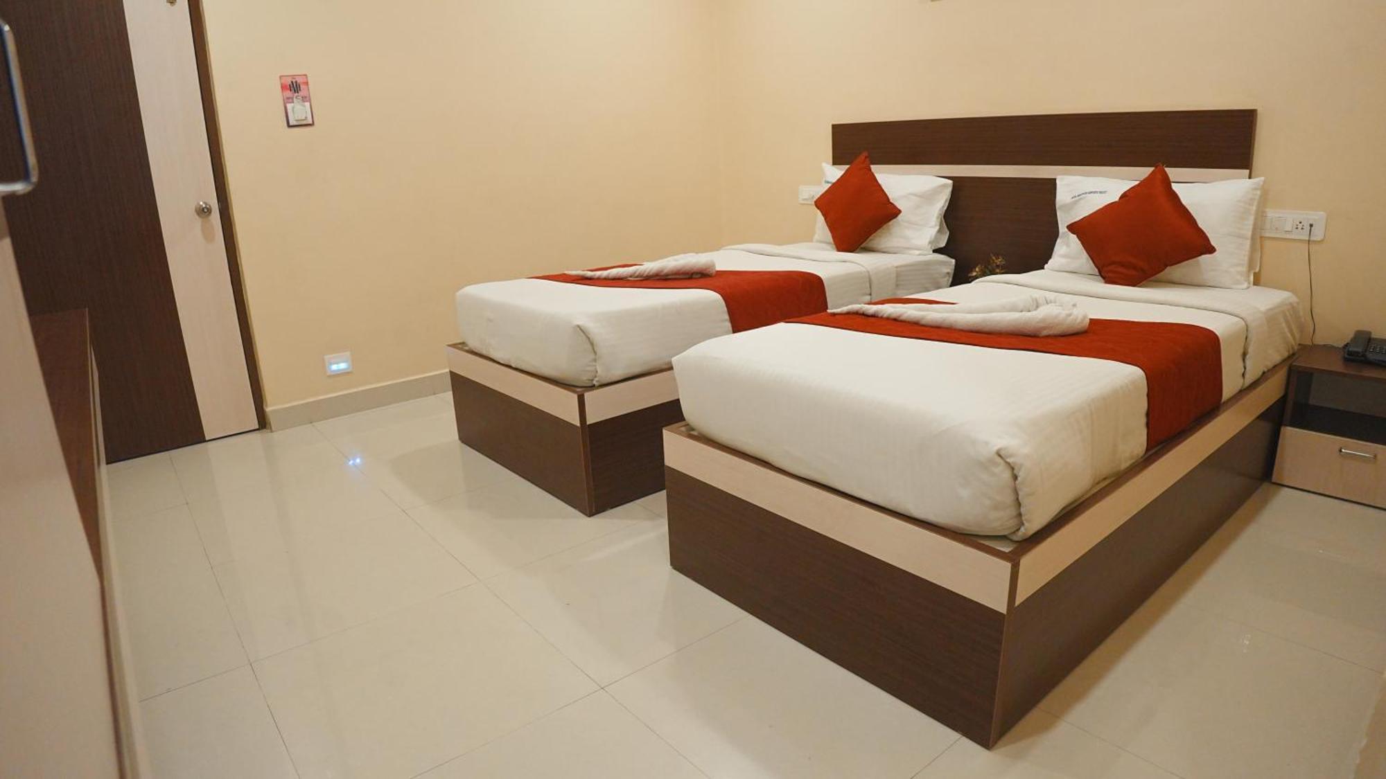 Hotel Mountview Comforts Tirupati Buitenkant foto